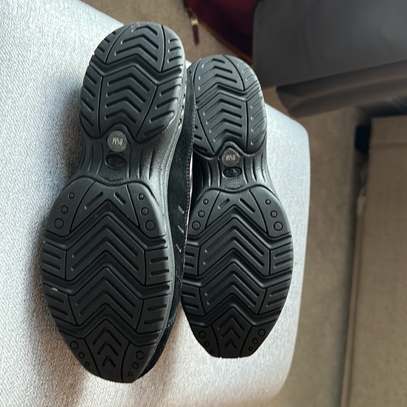 Animal Print Shoes! New, without tags! - Picture 4 of 4